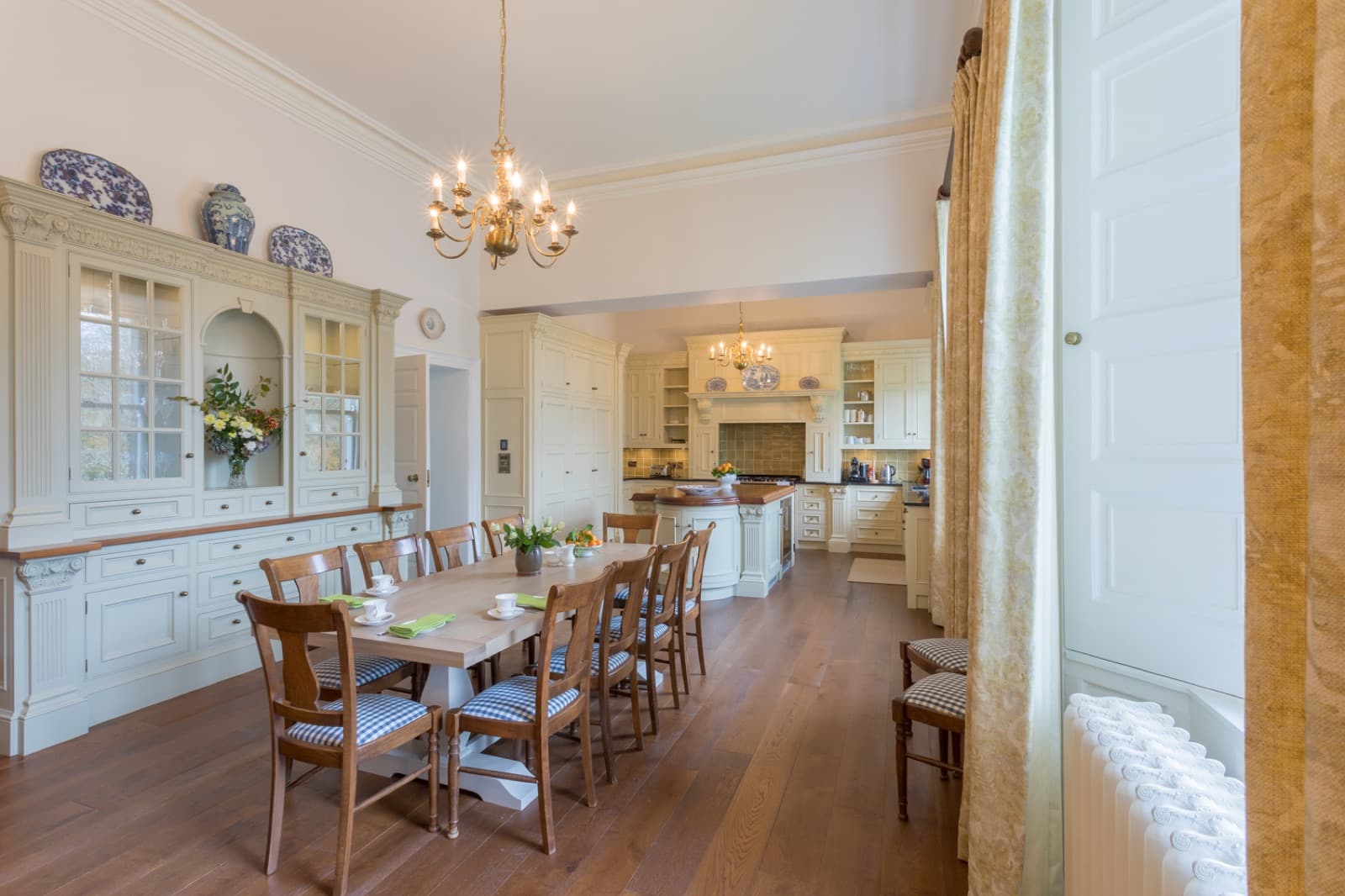 Kitchen table