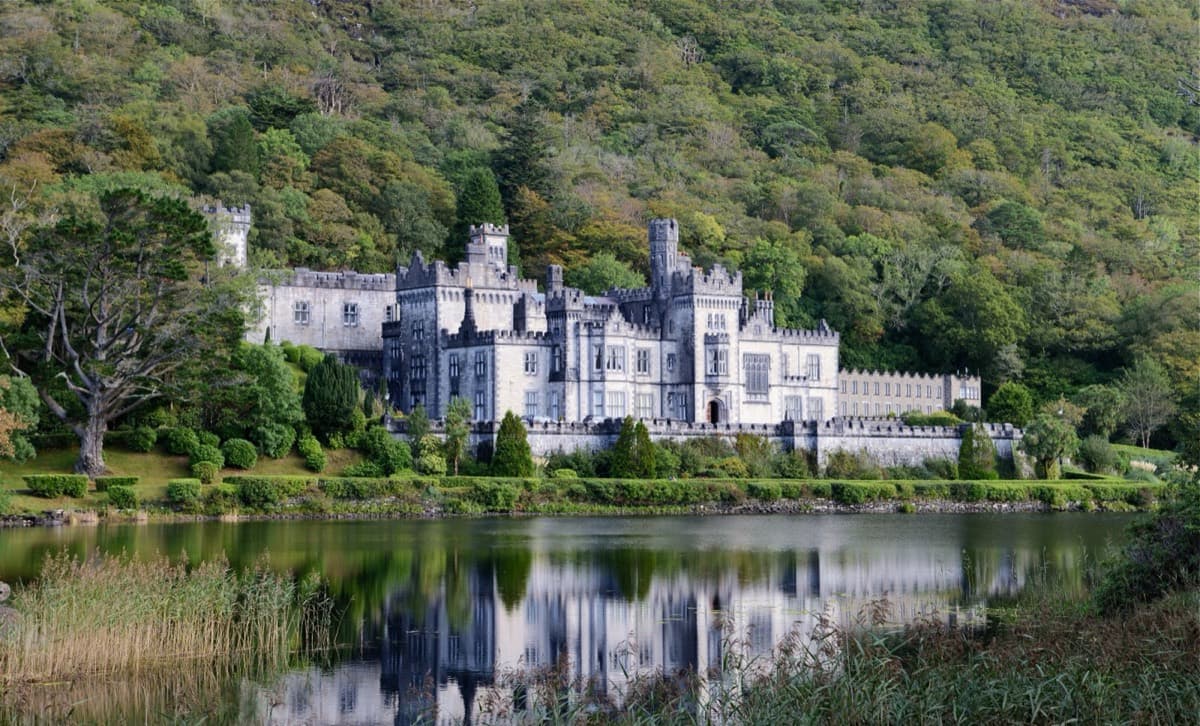 Kylemore Abbey, Connemara